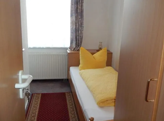 Christ * Waltershausen